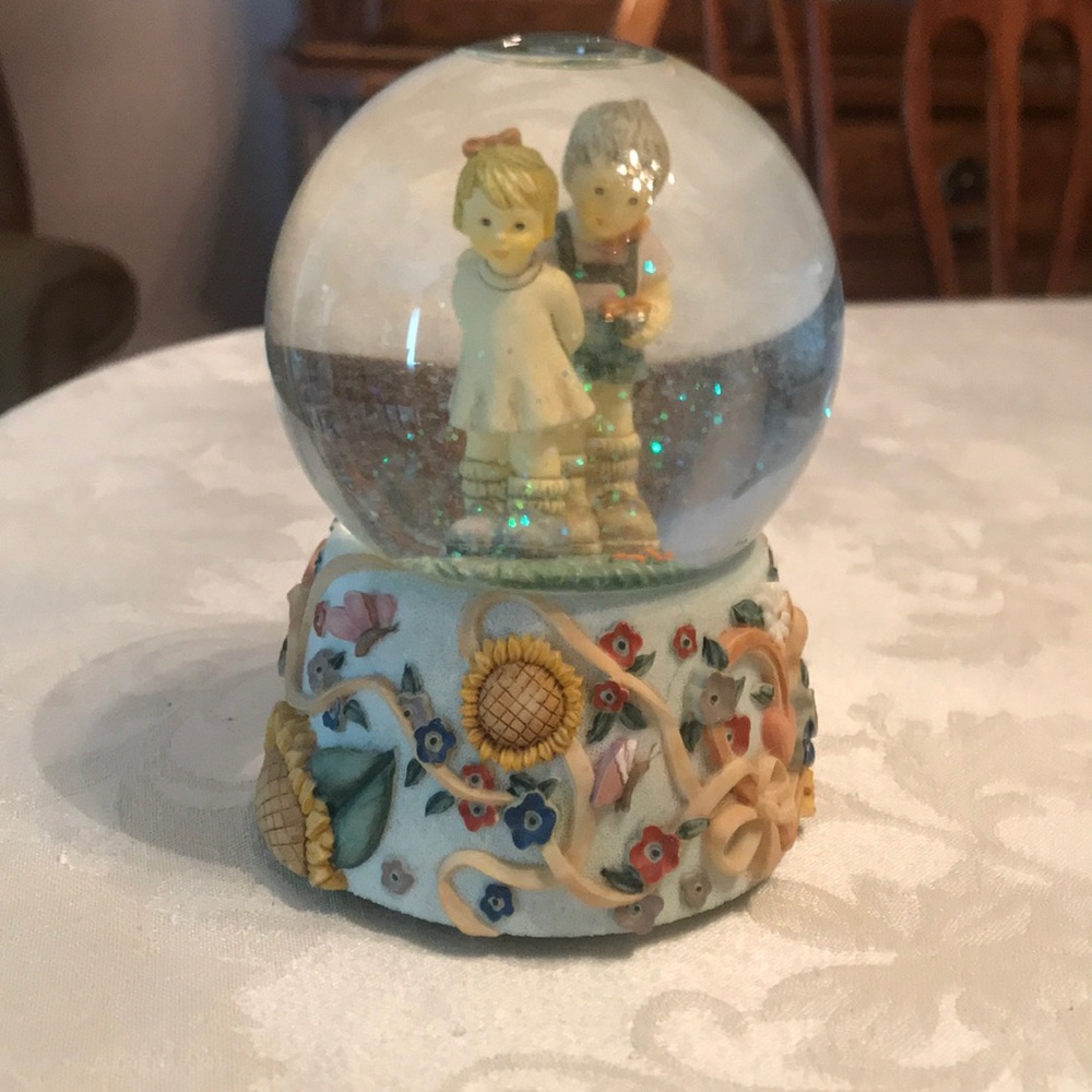 Musical Snow Globe